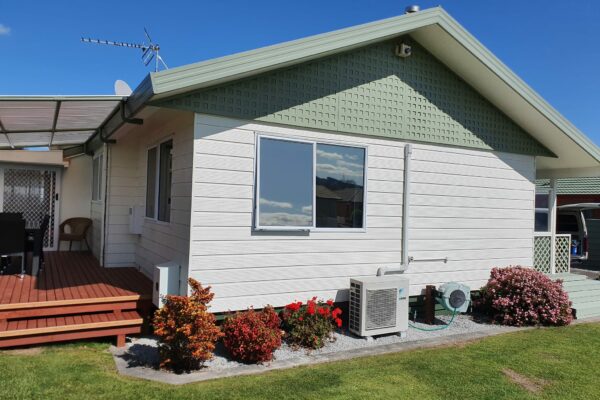 wicked_tints_window_tinting_vehicle_home_gisborne_15