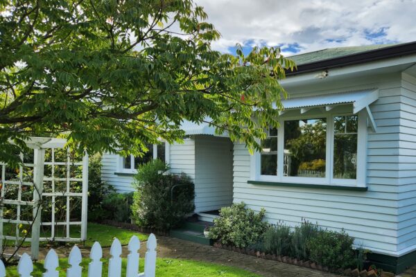 wicked_tints_window_tinting_vehicle_home_gisborne_52