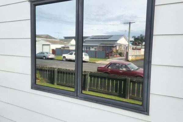 wicked_tints_vehicle_building_tinting_services_gisborne_31